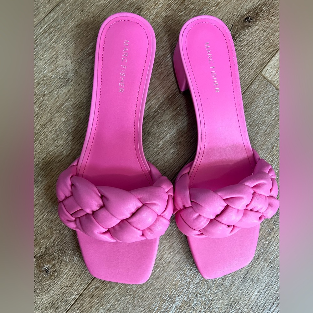 Marc Fisher pink braided sandal size 9.5.